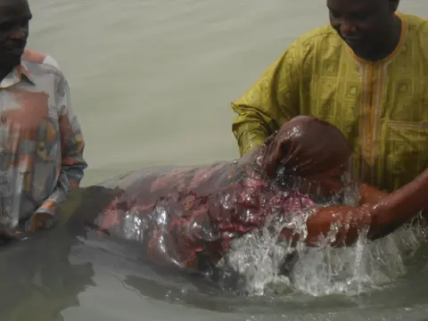 Baptême à N'Djaména phase post immersion